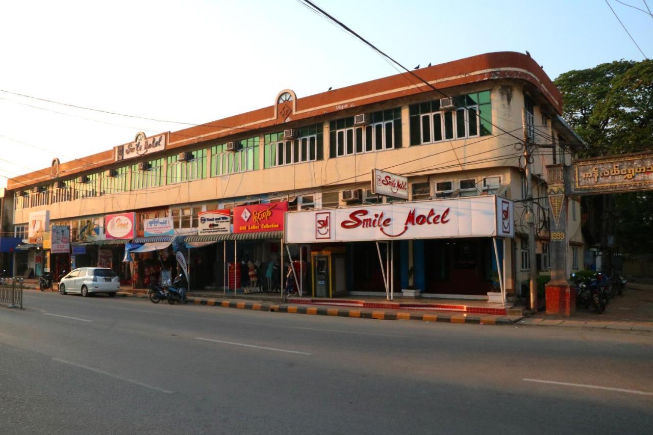 Smile Motel Pyay Kültér fotó