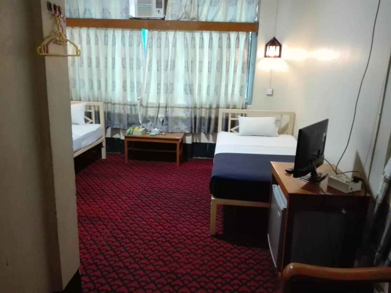 Smile Motel Pyay Kültér fotó